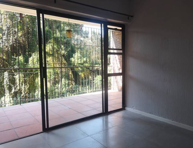 3 BEDROOM APARTMENT FOR SALE IN WINDSOR WEST